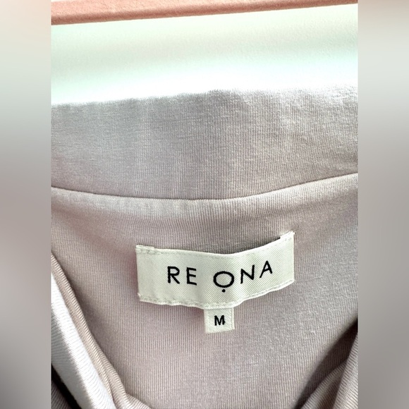 Re Ona Side Slit Midi Skirt in Mauve - Picture 4 of 7